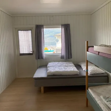 Solvang Ferietun * Vangsnes